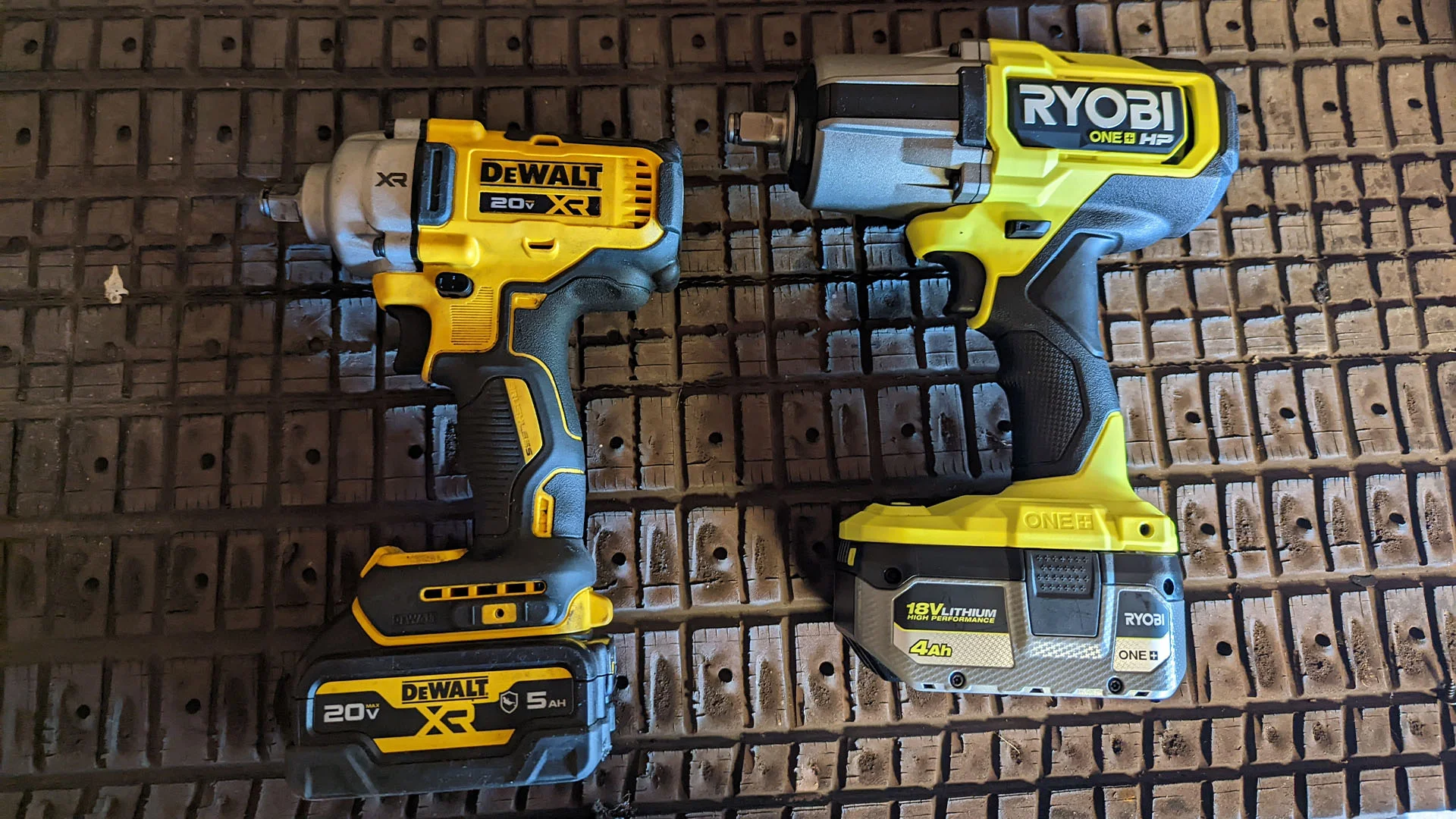 ryobi-vs-dewalt-drill-comparison